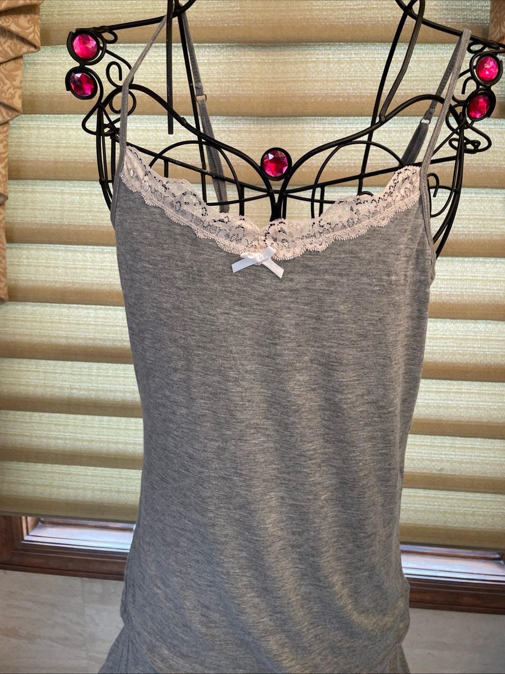 Honeydew Women's Gray & Pink Lace Trim Sleep Tank & Shorts Loungewear Size Med - Picture 2 of 12